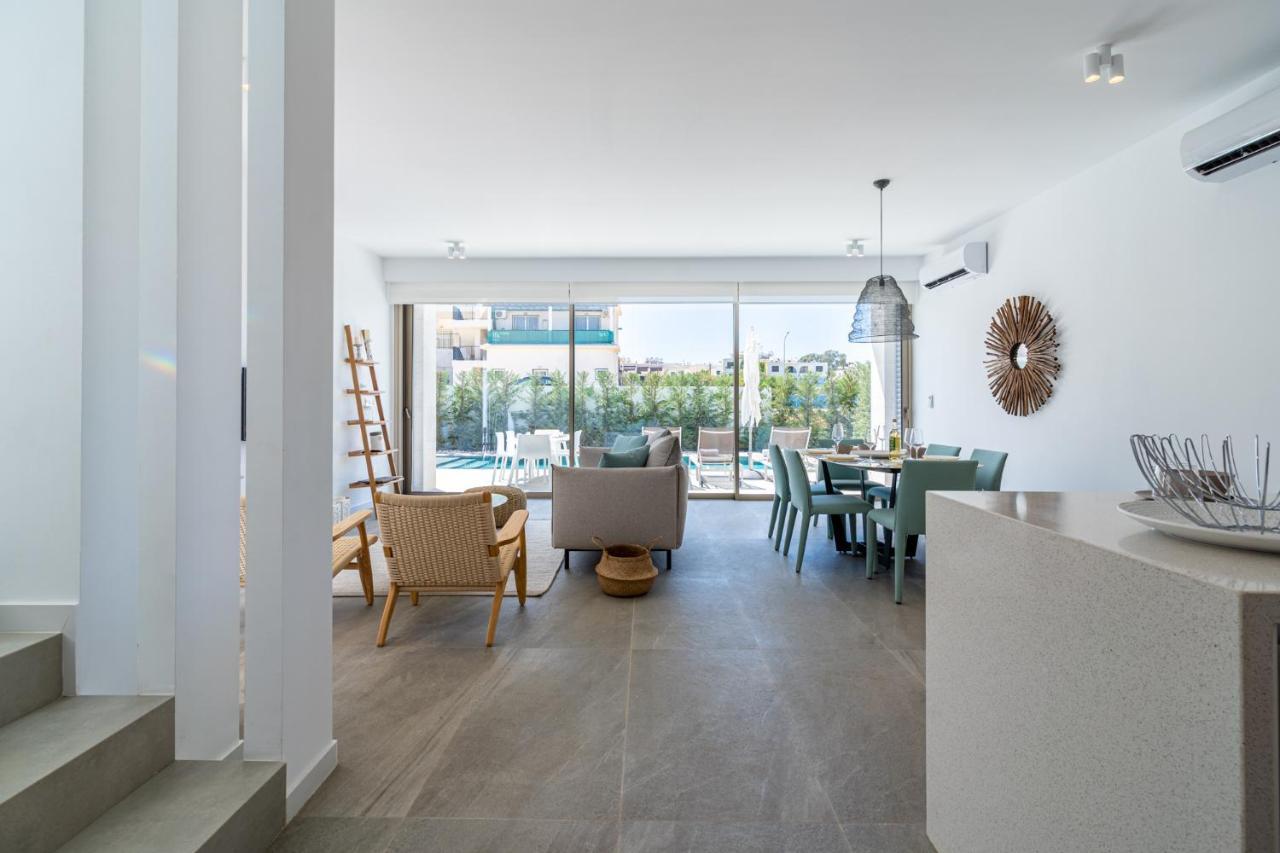 Waves 3-bedroom In Protaras Βίλα *